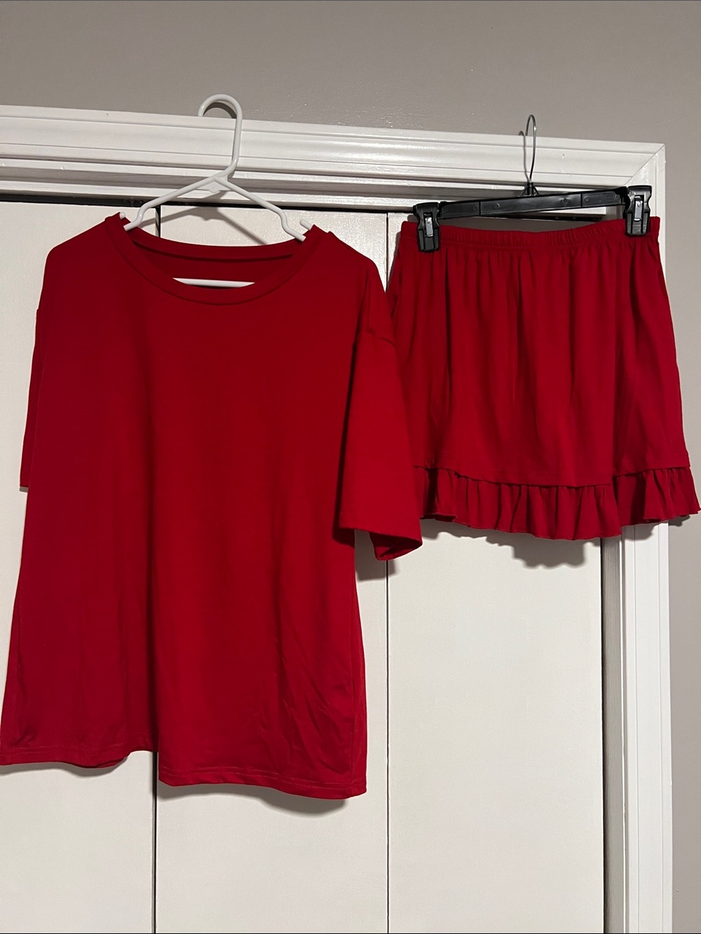 Casual Red Skirt Set with Ruffle Hem